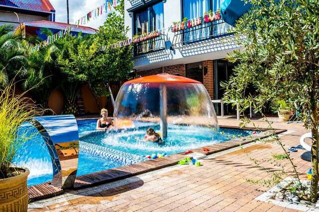 Гостевой дом Жемчуг Village Веселое-66